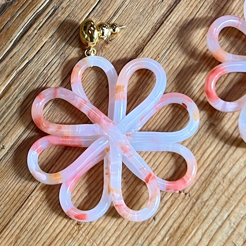 🌺🎉HP🎉🌺 NWT Cult Gaia Blossom Earrings Azalea - Picture 6 of 16